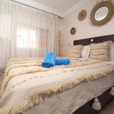Bed and Breakfast Waves Hunter Surf House Agadir Exterior foto