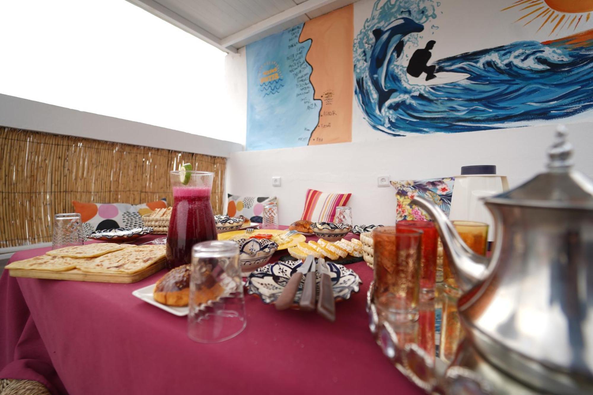 Bed and Breakfast Waves Hunter Surf House Agadir Exterior foto