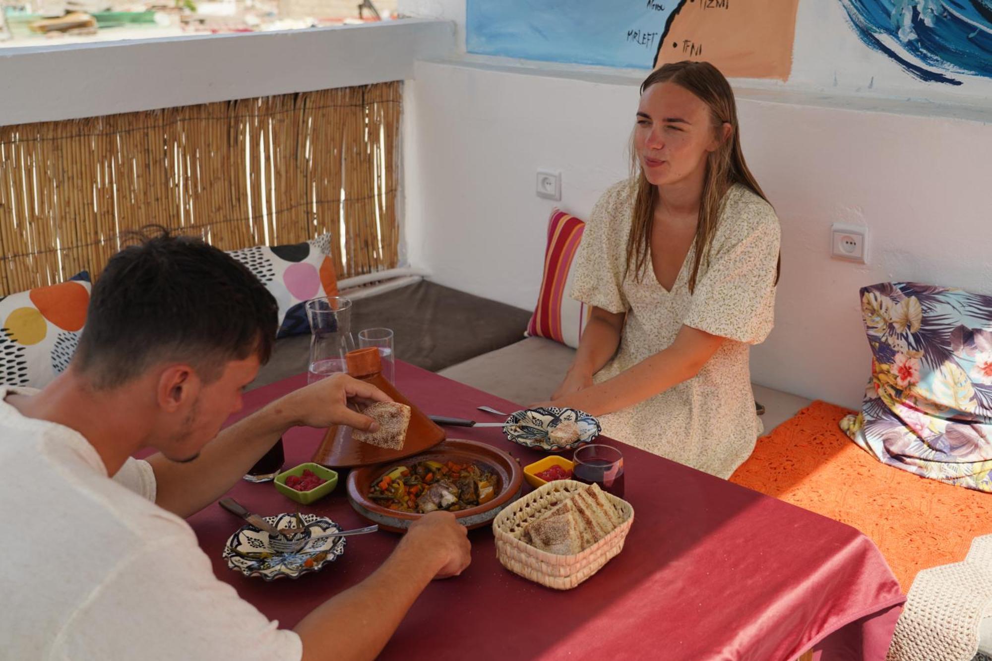 Bed and Breakfast Waves Hunter Surf House Agadir Exterior foto
